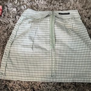 BRANDY MEVILE SKIRT CHECKERED GREEN AND WHITE PERFECT CONDITION